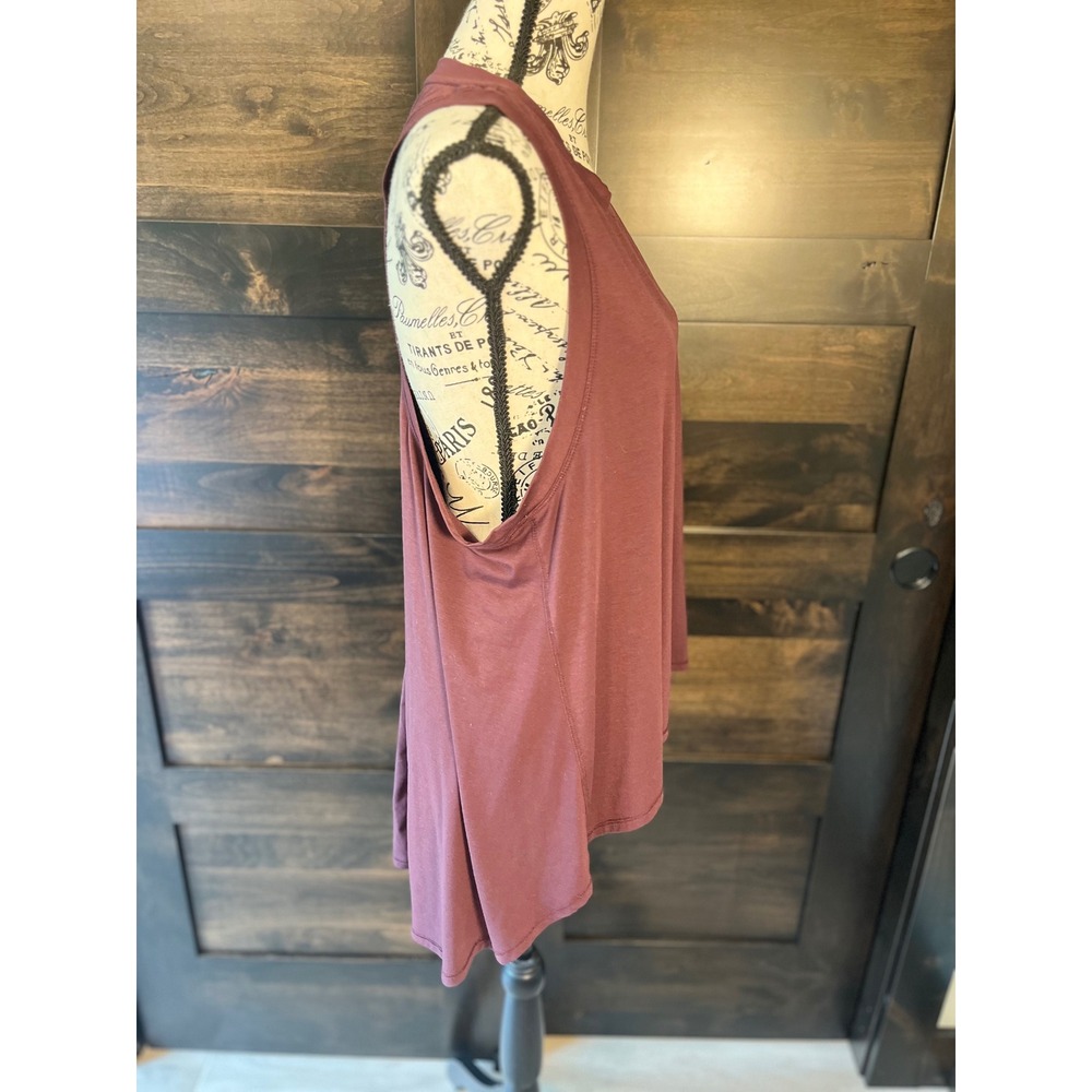 Athleta Essence Muscle Tank Top Dark Berry Mauve Racerback Oversized Medium L XL - Picture 2 of 5